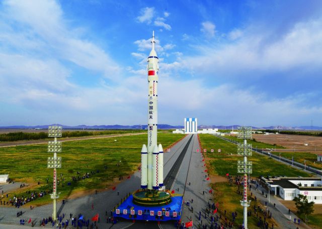 神舟13号成功飞天后，神舟14号就已经待命，这就是中国科技的速度