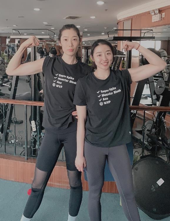 朱婷|晒晒女排球星朱婷的豪宅,每层装修都不一样,纯中式书房太个性了