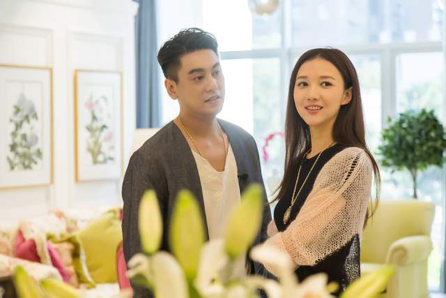 90后女孩一场梦|宁愿领养不愿自己生?结婚5年又秀恩爱,没有孩子的婚姻完整吗?