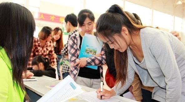 大学生|长期没工作和正常上班的人有啥不同?几点原因很真实,让人很扎心