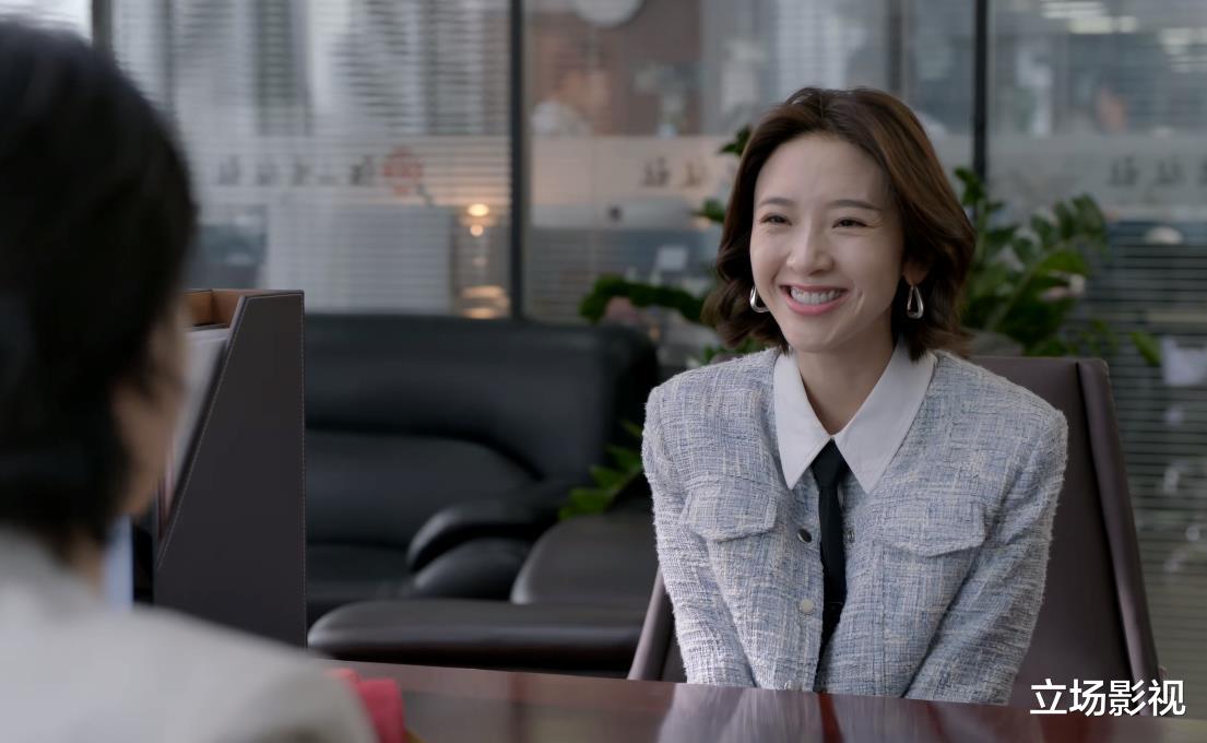 董卿|《小敏家》大结局,给9个角色颁奖,李萍最具高光,陈卓令人意外