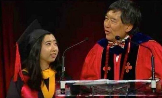 杨舒平|杨舒平:为拿绿卡背弃祖国,夸美国空气香甜,如今在家啃老