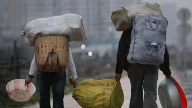 梵恩诗伊宁哥|有活却没人愿意干?一年减员517万人,农民工群体都去哪了?