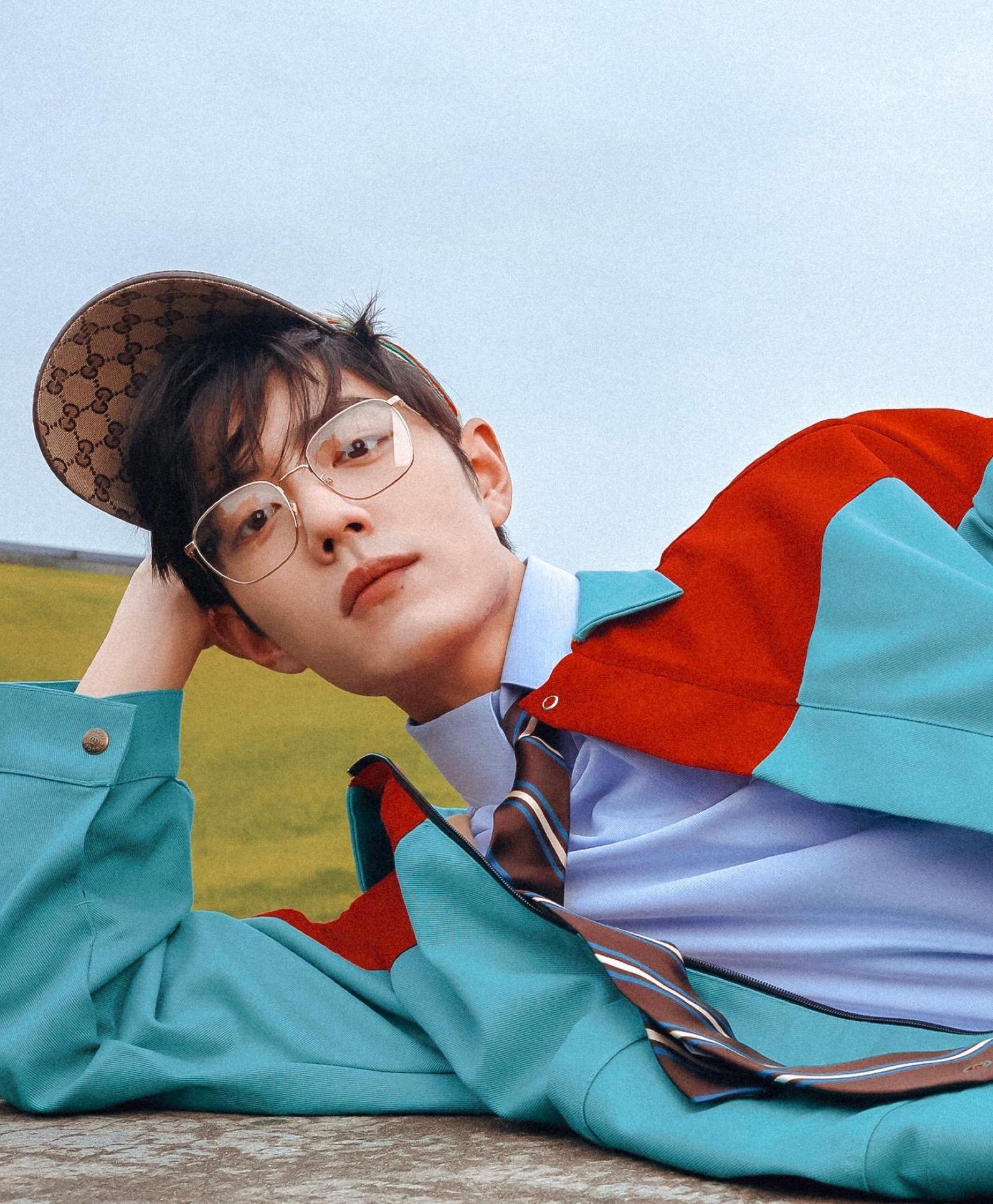 王一博|最红火的4位男星，易烊千玺名列前茅，王一博、肖战能入选吗？