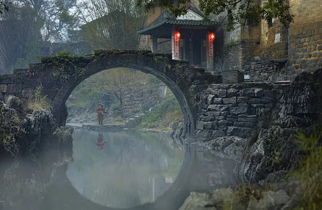 轻语妈妈|一位59岁退休阿姨的心酸：抱团养老第3个月，我赶走3对夫妻