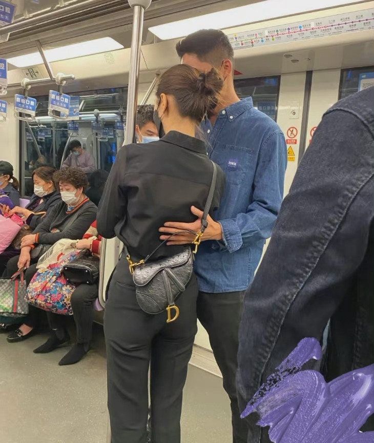 王子文|王子文穿丁字连体泳衣，热辣饱满，和吴永恩在一起好甜