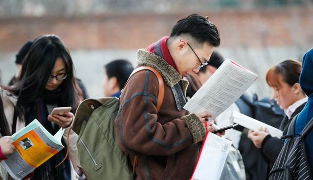 奖学金|研究生迎来“新局面”，出现一只“拦路虎”，工薪家庭愁眉不展