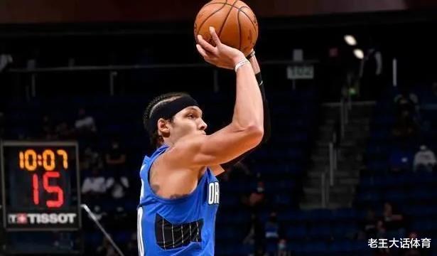 火箭队|5队大争抢！38+6锋线大鱼入市，火箭准备梭哈，休城要有新基石？