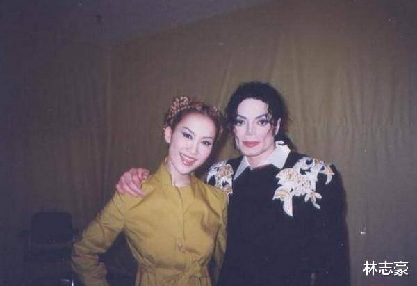 御赐小仵作|惊艳了时光！居然有这么多明星和迈克尔·杰克逊合过影？图9是刘德华