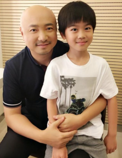 韩昊霖|韩昊霖饰演的赵宣素一出场，我们知道了什么是演技，双声道抢镜