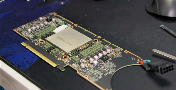 英伟达|NVIDIA CMP 170HX顶级矿卡首测:散热极尽奢侈
