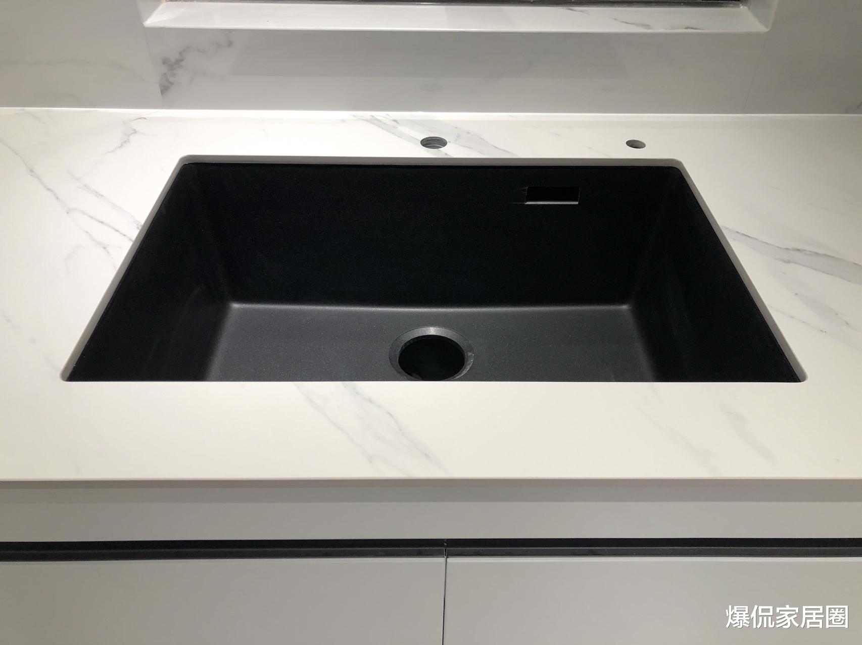 爆侃家居圈|厨房被“低估”的3个设计，颜值高实用性强，用起来幸福感倍增！