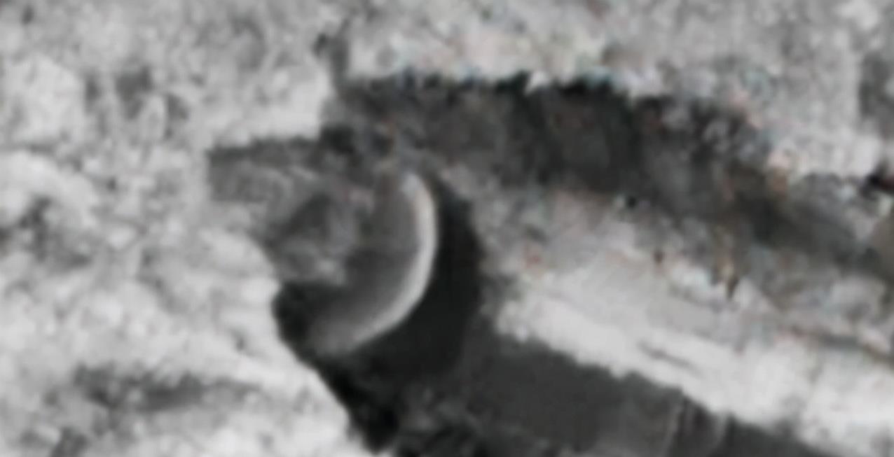 在火星上的“赛蒂门萨”附近发现了坠毁的盘状物体?
