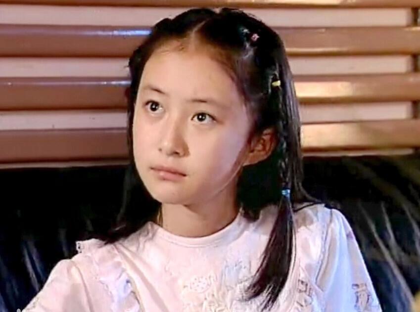 周霆琛|《烽火佳人》8年后：女主无戏可拍，男主卷入命案，女配跻身一线