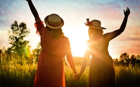 爱莲幸福汇|“损友敬而远,益友最相亲”:余生,请看清楚身边的朋友圈