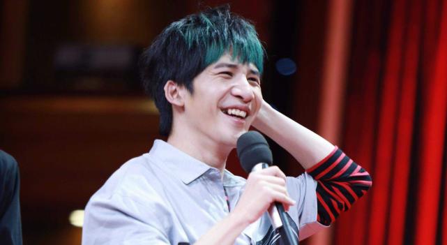 赵丽颖|“聚会不能找胡歌，综艺不能请赵丽颖”，娱乐圈传的话有道理吗？