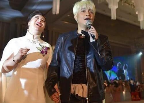 陈志朋|50岁陈志朋直播间与黑粉对骂大干一场！过气还心气高，该学学薇娅