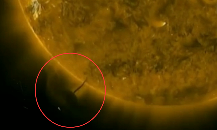 UFO|近千艘巨型UFO环绕太阳，末日风暴席卷地球，是谁拯救了人类？