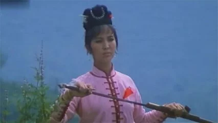 金镖黄天霸|电影《金镖黄天霸》中，黄天霸到底是大反派，还是义士？