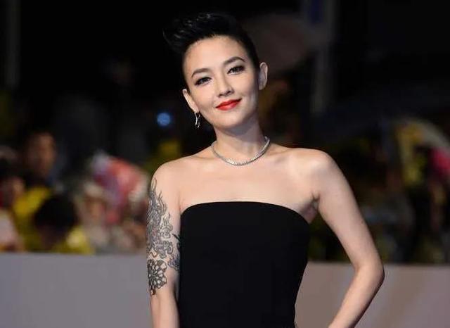 范晓萱|为男友摘除子宫，从歌后变叛逆少女，范晓萱可曾后悔过？