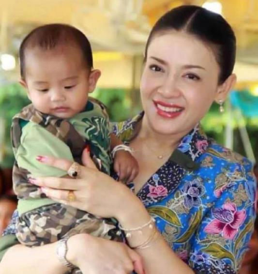 西拉米|50年岁月难掩天生丽质，西拉米至今风韵犹存，重获自由明眸皓齿