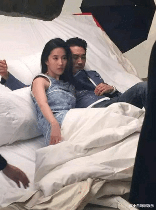 结了|甩了跨国男友？早就悄悄结了婚？网友：他俩藏得太深了