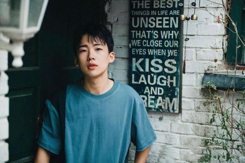 郭麒麟|女方陪同现身医院，郭麒麟疑似恋情曝光，郭德纲或迎大儿媳