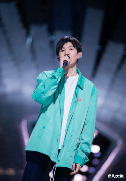 跨年晚会|跨年晚会主持阵容大换血!谢娜吴昕成嘉宾,杜海涛李维嘉完全消失