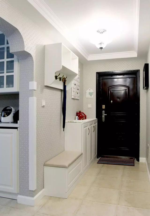 玄关吊顶这样一装，非常漂亮，立体时尚显大方！