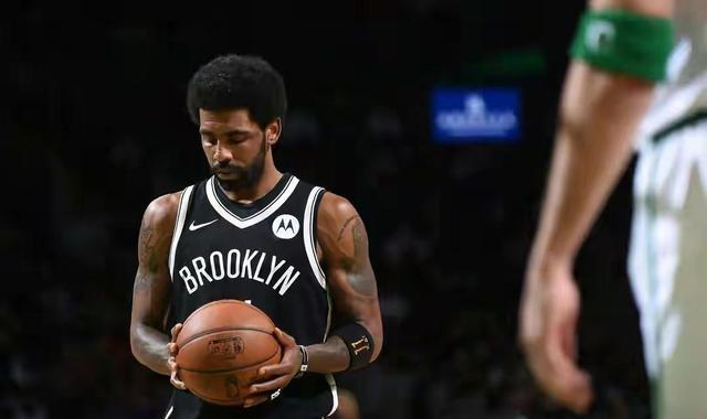 納什|二選一！蔡老板犯難，籃網(wǎng)內(nèi)訌，哈登納什矛盾爆發(fā)，球員開始站隊