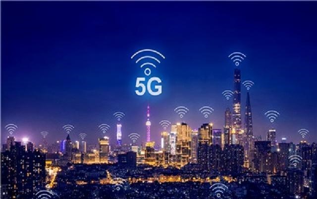 上海市 49岁大叔娶19岁女工，婚后连生15娃生活艰难，现如今全家都成网红