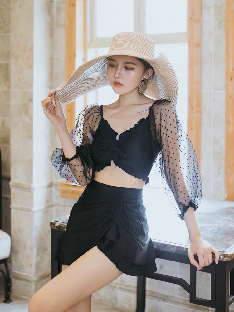 时尚星期五|夏天出去玩，怎么能少得了好看的泳衣呢？