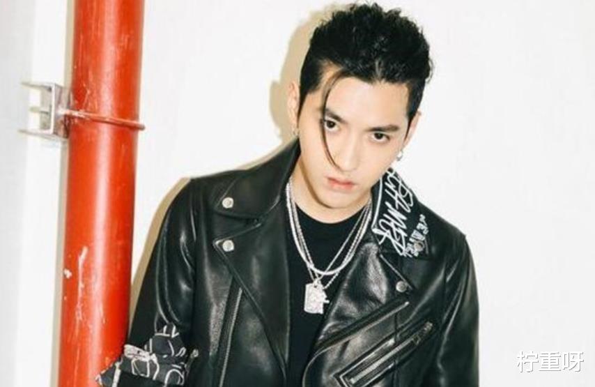 柠重呀|大快人心！吴亦凡因涉嫌强奸罪被刑拘后，马薇薇为过往言论道歉