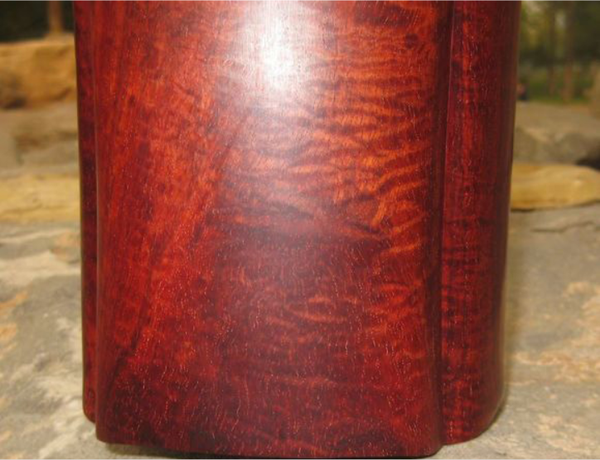 小叶紫檀|小叶紫檀泡水为什么会出现荧光