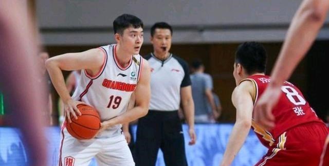 广东男篮|广东阵容大调整！三名球员留守根据地 杜锋心意已决 一人难以签约