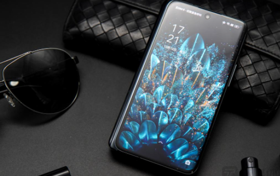 折叠手机|质价比最高的折叠手机,20万次无折痕+8+256GB,首销7699元手慢无