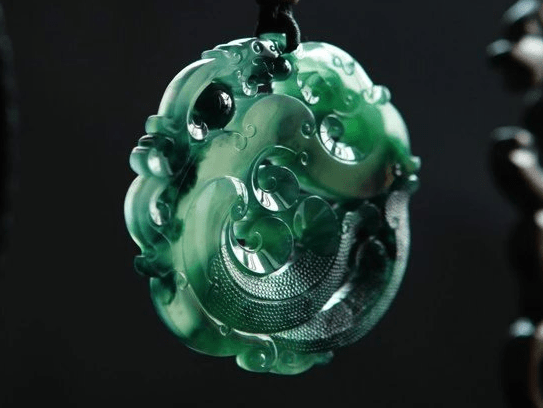 翡翠|翡翠饰品的价值