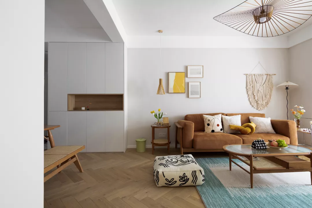 130㎡三室,现代复古开放厨房,年轻人打造自己的美家