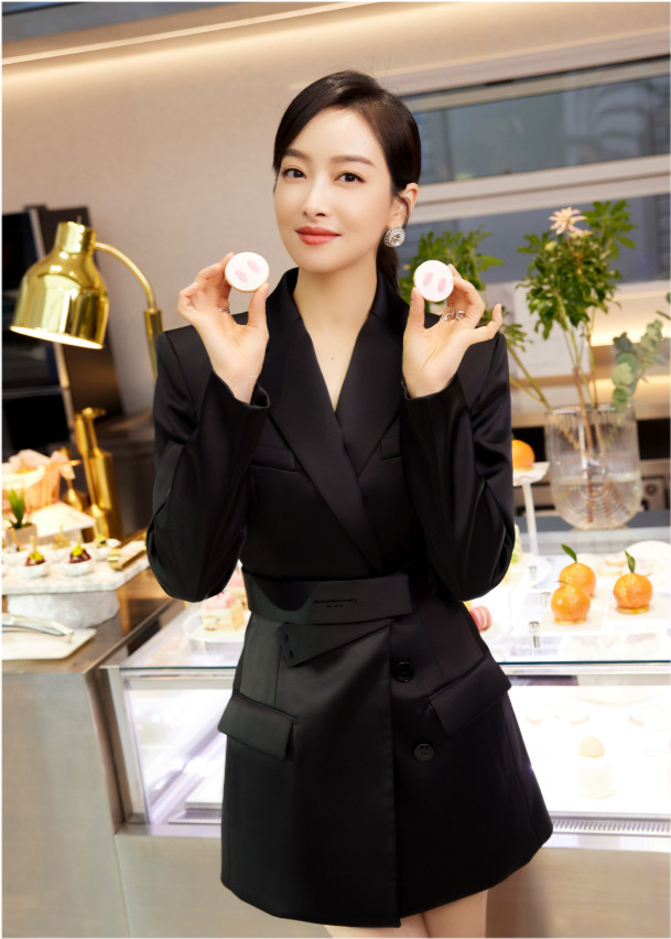 宋茜|宋茜御姐范十足! 穿真空西装演绎霸气范，气质颜值彻底开挂了