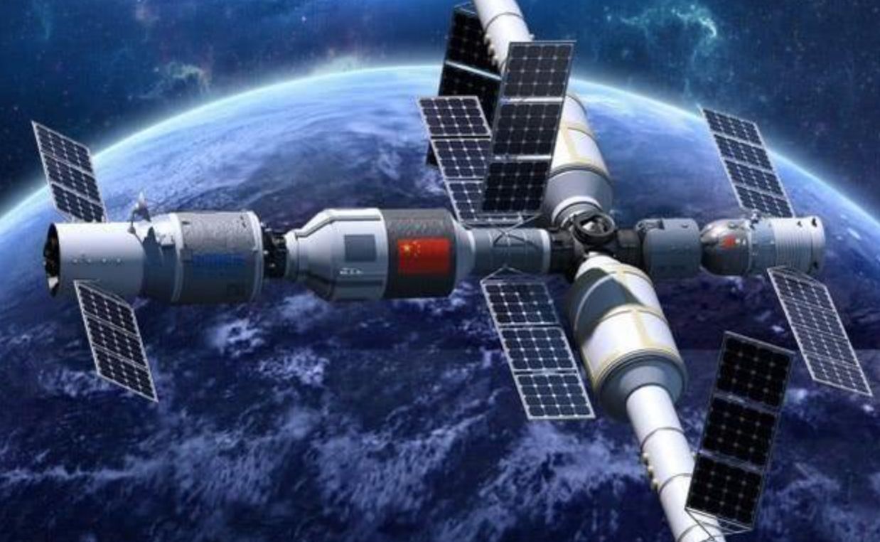 美卫星险些碰撞中国空间站,马斯克极力狡辩,称轨道足够多够用