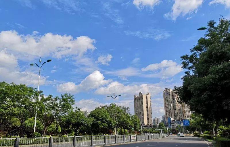 真的有趣 又一“养老城市”火了，位于四川境内，气候温和空气好，适合居住