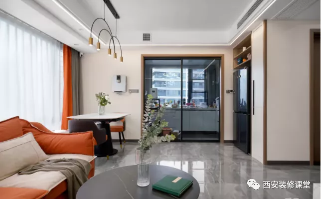 140㎡横厅大飘窗，三代同堂之家