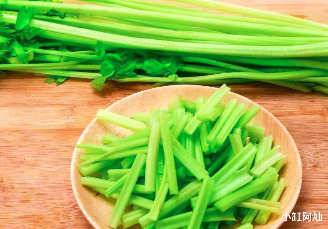 减肥师不小心透漏出，9种最减肥的食材，营养美味，怎么吃都不胖