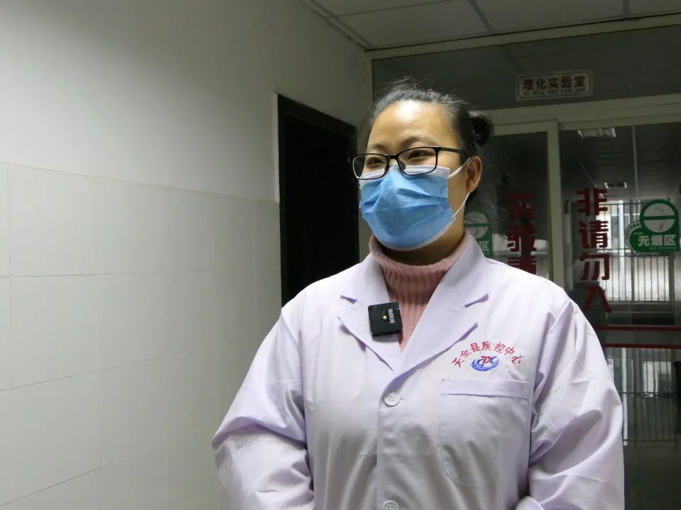 天全新闻 郑云琼：难不倒，累不垮的天全疾控人