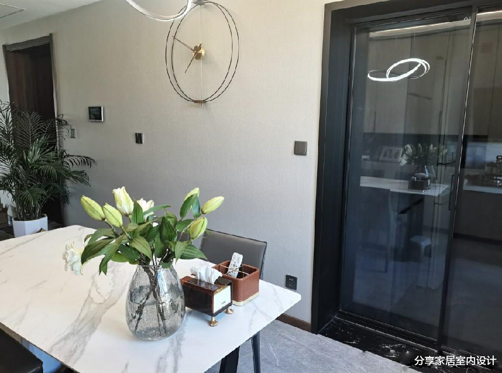 一家三口168平大房子,装修花了40W,全屋简洁又好看,分享一下!