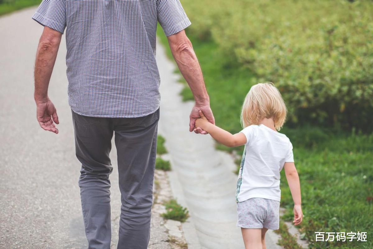 |八零后职场妈妈真实状态:“穿着廉价的衣服,过着无奈的日子”