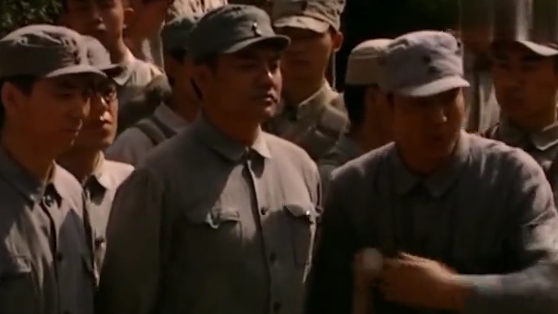 许世友|1976叶剑英问许世友:能指挥南京军区吗?许世友:司令是我的保镖