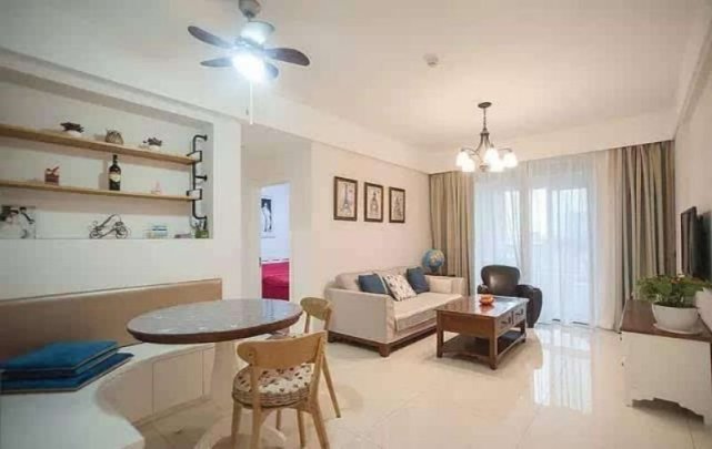 62平现代二居室，最喜欢卡座餐厅设计