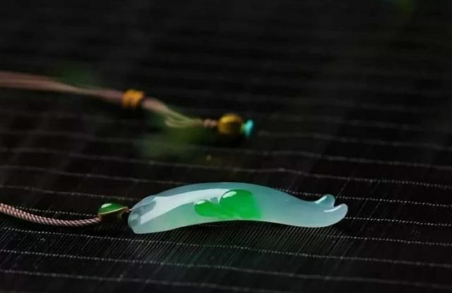 翡翠|购买翡翠擦亮眼，这8种翡翠不能买，土豪级玩家随意！