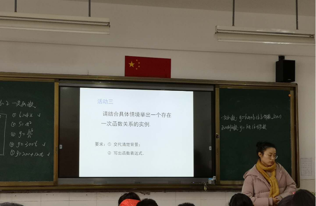 月月读唐诗|想当老师的同学注意啦！这三类老师岗位空缺大，考编也会更容易些